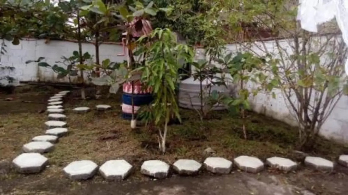 Foto 6 de Casa com 2 quartos à venda, 50m2 em Itanhaem - SP