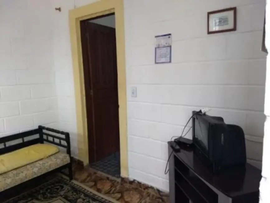 Foto 1 de Casa com 2 quartos à venda, 120m2 em Itanhaem - SP