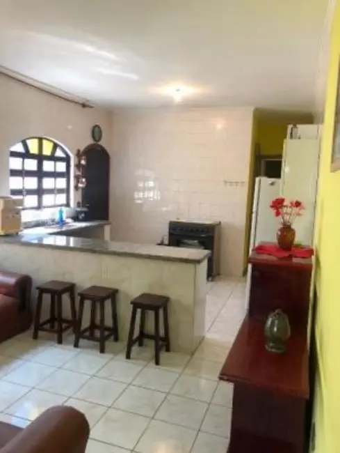 Foto 8 de Casa com 2 quartos à venda, 71m2 em Itanhaem - SP