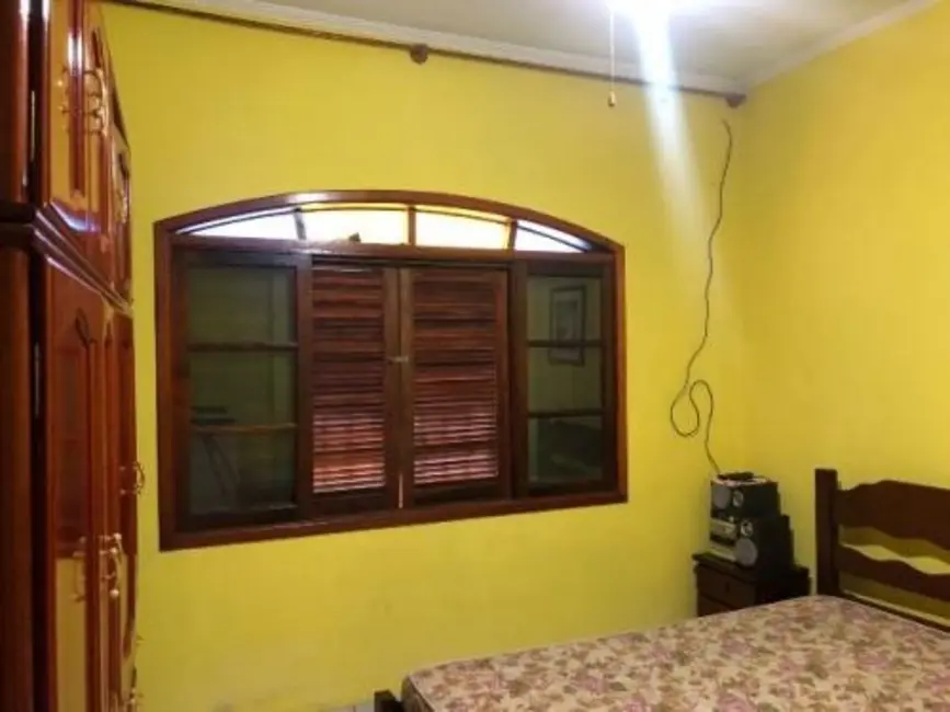 Foto 2 de Casa com 2 quartos à venda, 71m2 em Itanhaem - SP