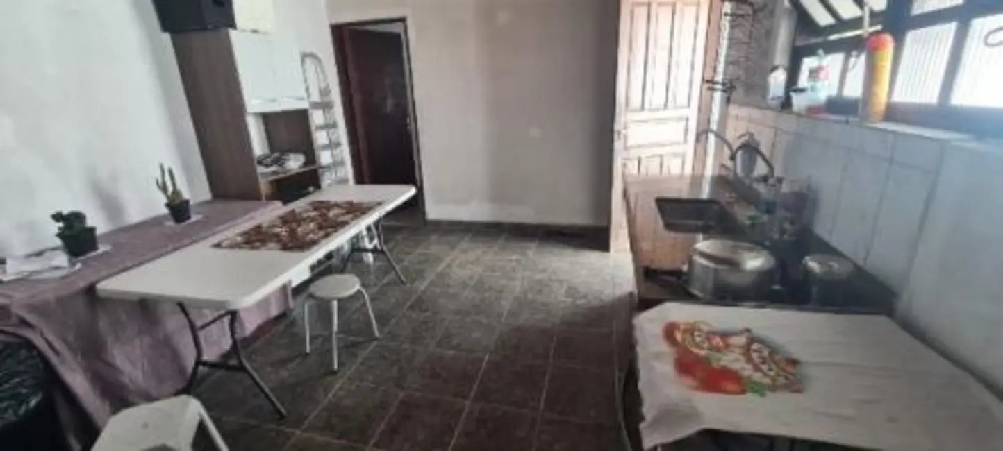 Foto 5 de Casa com 2 quartos à venda, 90m2 em Itanhaem - SP