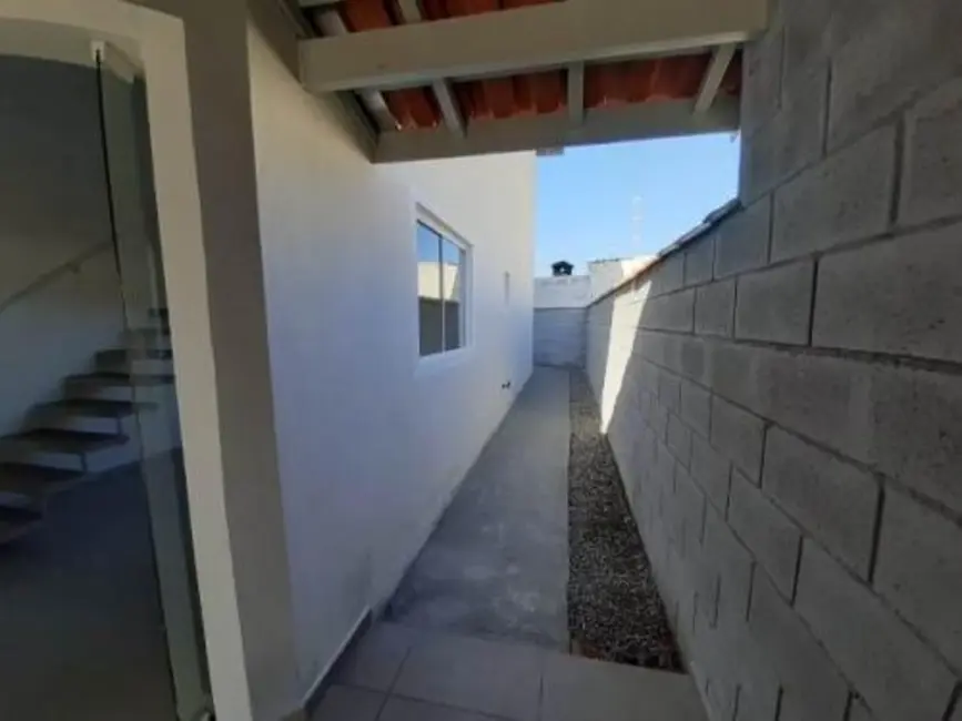 Foto 3 de Casa com 2 quartos à venda, 74m2 em Itanhaem - SP