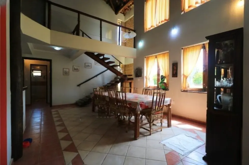 Casa com 4 quartos à venda, 280m2 em Peruibe - SP - imagem 6 Foto 6 de Casa com 4 quartos à venda, 280m2 em Peruibe - SP