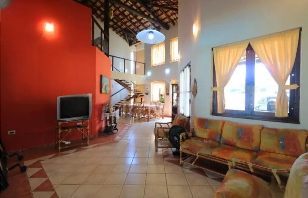 Casa com 4 quartos à venda, 280m2 em Peruibe - SP - imagem 5 Foto 5 de Casa com 4 quartos à venda, 280m2 em Peruibe - SP
