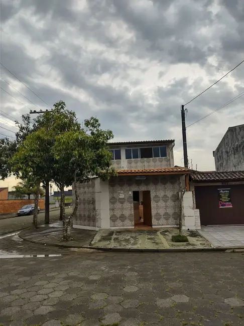 Foto 2 de Casa com 6 quartos à venda, 326m2 em Itanhaem - SP