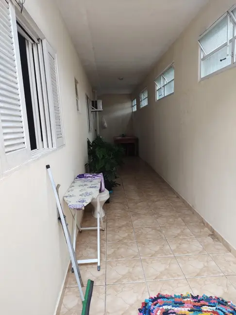 Foto 9 de Casa com 6 quartos à venda, 326m2 em Itanhaem - SP