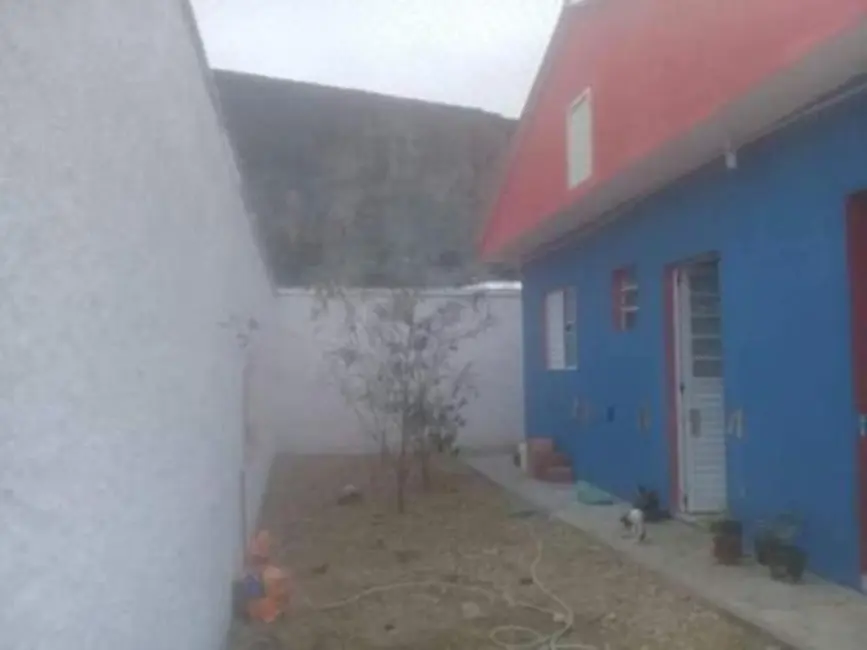 Foto 3 de Casa com 2 quartos à venda, 66m2 em Itanhaem - SP