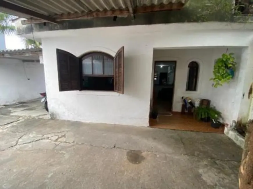 Foto 1 de Casa com 5 quartos à venda, 110m2 em Itanhaem - SP