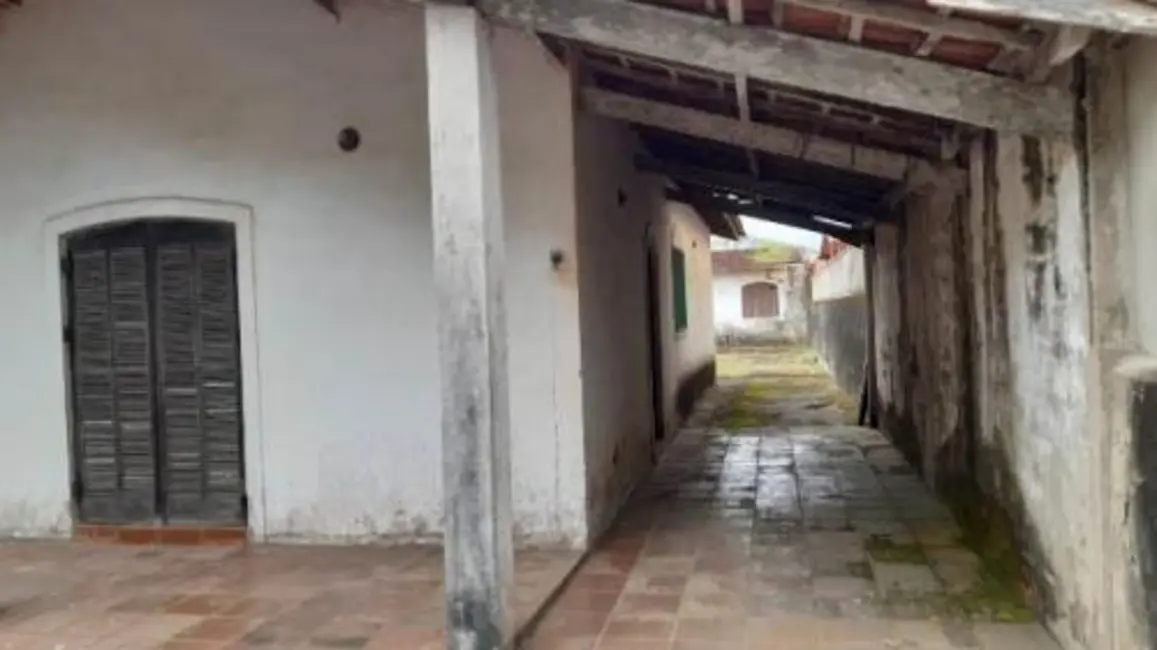 Foto 8 de Casa com 2 quartos à venda, 120m2 em Itanhaem - SP