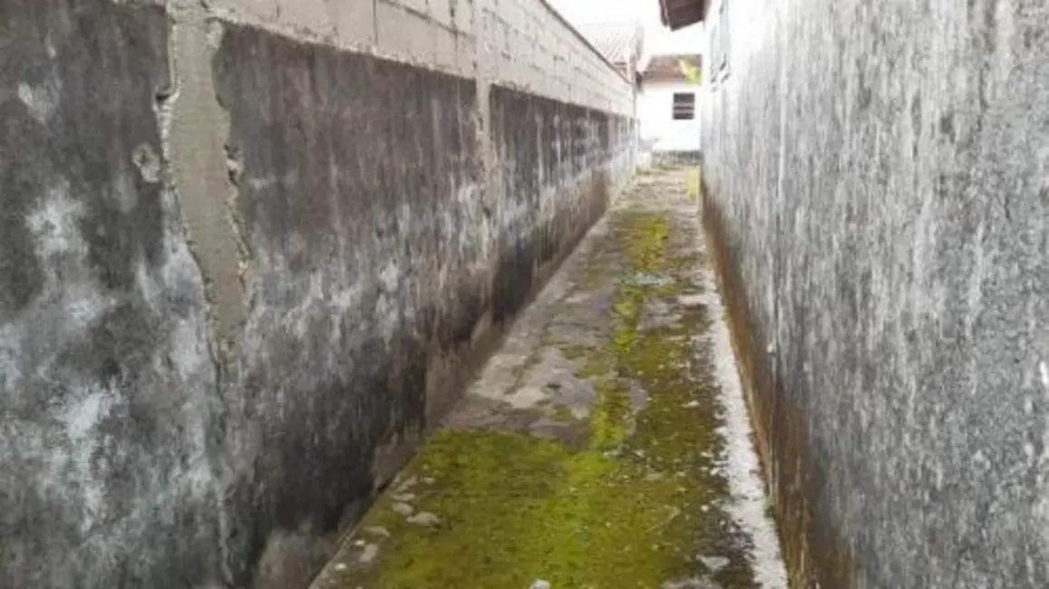 Foto 6 de Casa com 2 quartos à venda, 120m2 em Itanhaem - SP