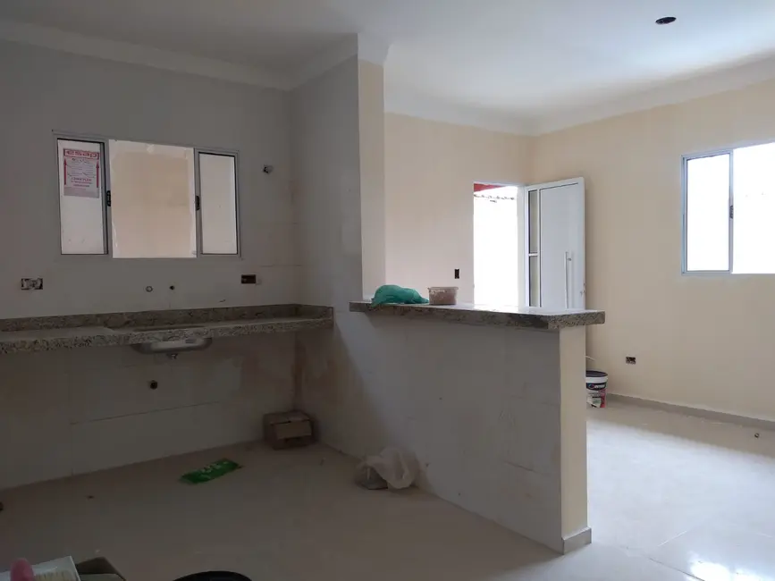 Foto 9 de Casa com 2 quartos à venda, 65m2 em Itanhaem - SP