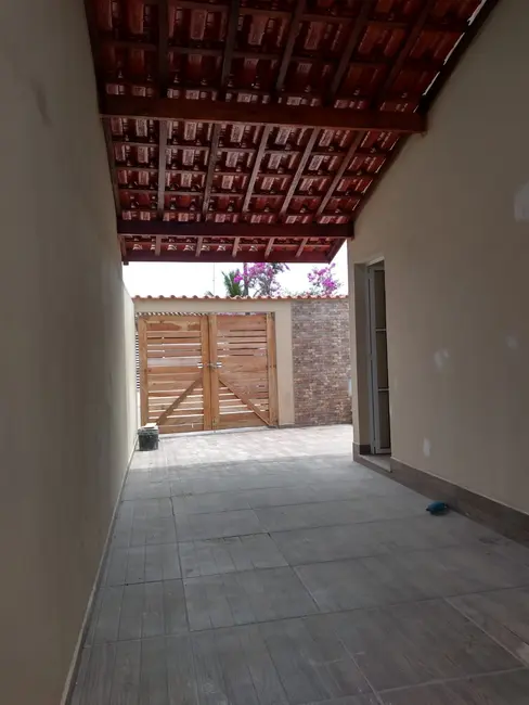 Foto 6 de Casa com 2 quartos à venda, 65m2 em Itanhaem - SP