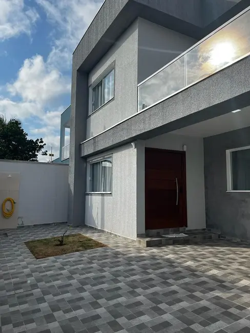 Foto 3 de Casa com 4 quartos à venda, 310m2 em Itanhaem - SP