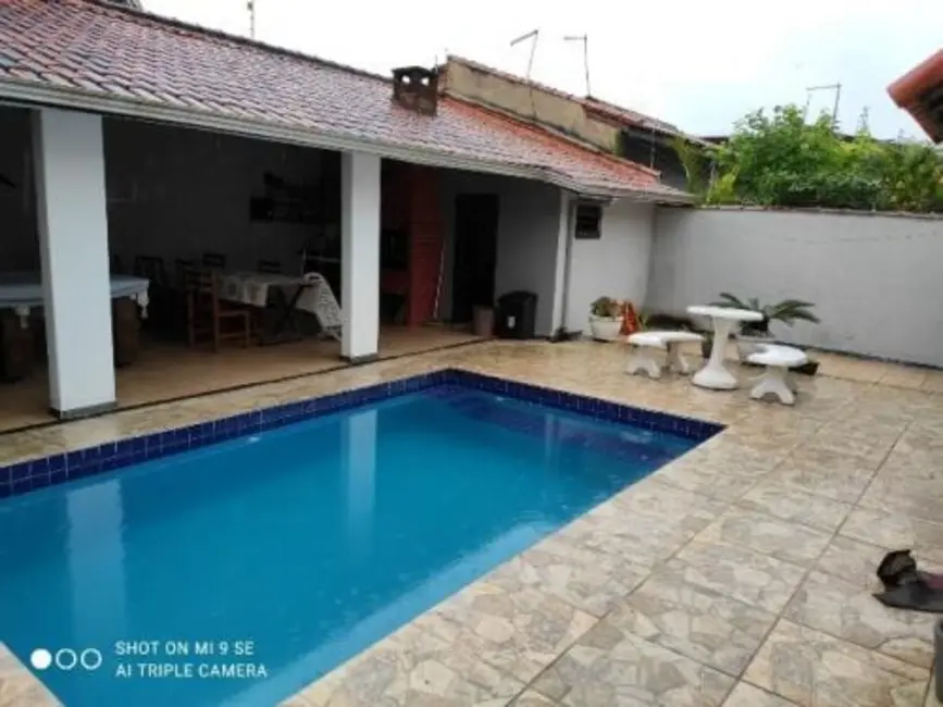 Casa com 2 quartos à venda, 128m2 em Itanhaem - SP - imagem 8 Foto 8 de Casa com 2 quartos à venda, 128m2 em Itanhaem - SP