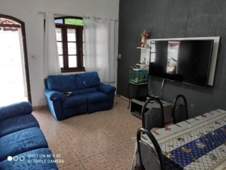 Casa com 2 quartos à venda, 128m2 em Itanhaem - SP - imagem 4 Foto 4 de Casa com 2 quartos à venda, 128m2 em Itanhaem - SP