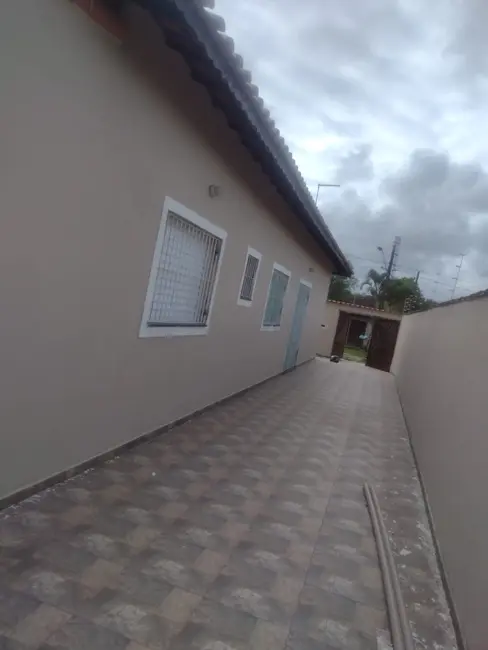 Foto 7 de Casa com 2 quartos à venda, 54m2 em Itanhaem - SP