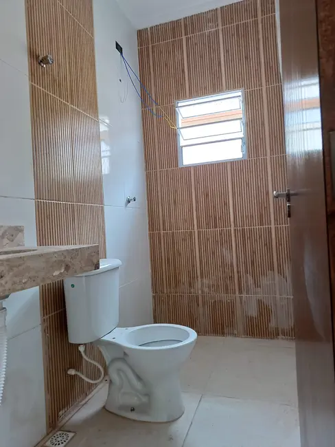 Foto 9 de Casa com 2 quartos à venda, 67m2 em Itanhaem - SP