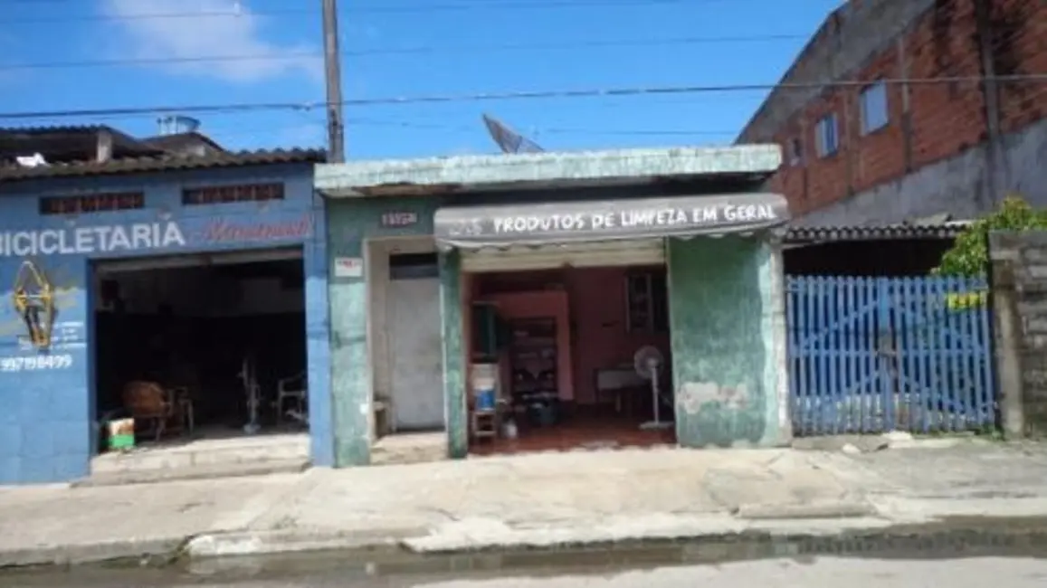 Foto 1 de Casa com 1 quarto à venda, 125m2 em Itanhaem - SP