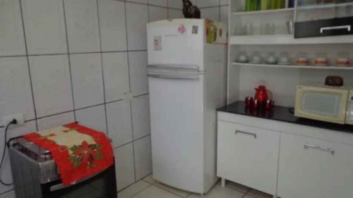 Foto 4 de Casa com 1 quarto à venda, 125m2 em Itanhaem - SP