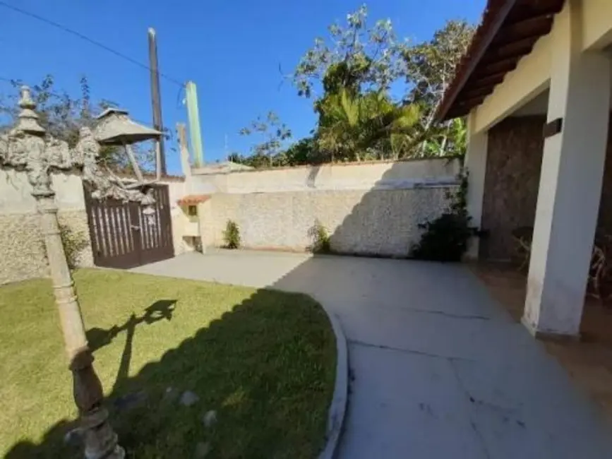 Foto 4 de Casa com 3 quartos à venda, 240m2 em Itanhaem - SP