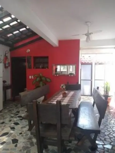 Foto 4 de Casa com 2 quartos à venda, 119m2 em Itanhaem - SP