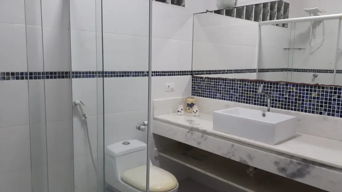 Foto 6 de Casa com 2 quartos à venda, 200m2 em Peruibe - SP