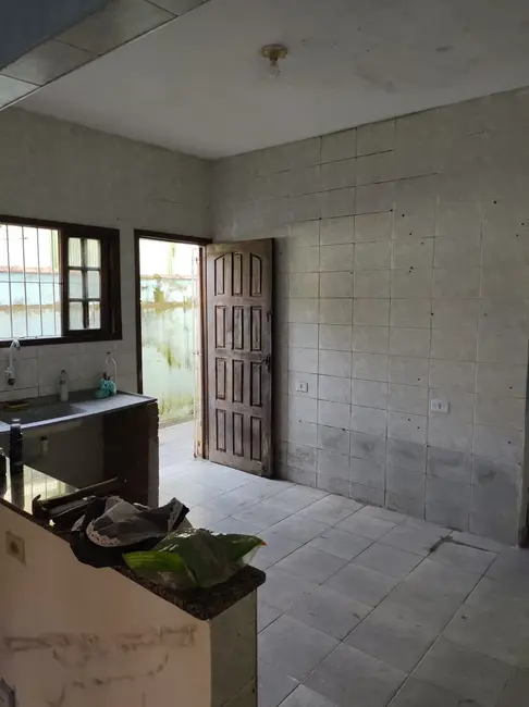 Foto 8 de Casa com 2 quartos à venda, 70m2 em Itanhaem - SP