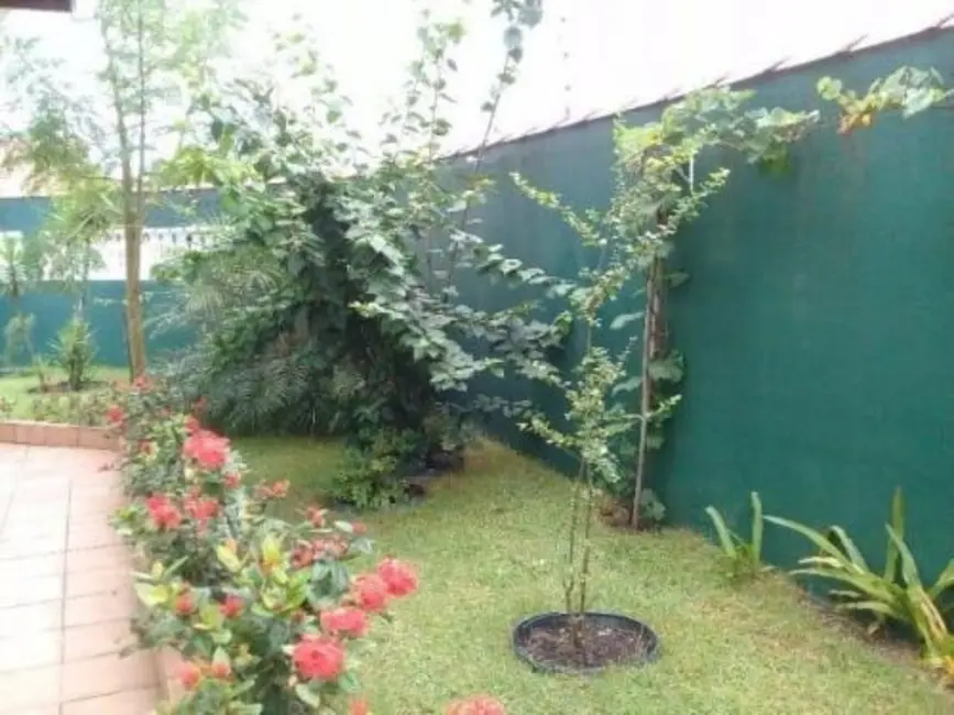 Casa com 3 quartos à venda, 125m2 em Peruibe - SP - imagem 9 Foto 9 de Casa com 3 quartos à venda, 125m2 em Peruibe - SP