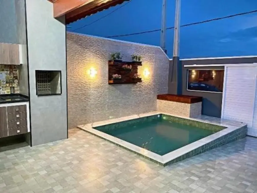 Casa com 2 quartos à venda, 88m2 em Peruibe - SP - imagem 4 Foto 4 de Casa com 2 quartos à venda, 88m2 em Peruibe - SP