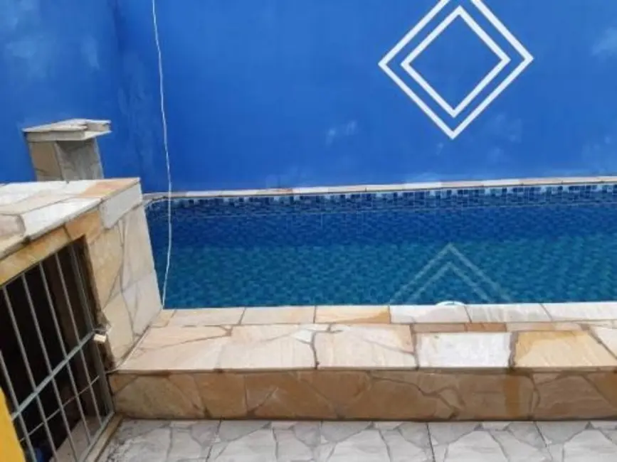 Foto 8 de Casa com 2 quartos à venda, 67m2 em Itanhaem - SP