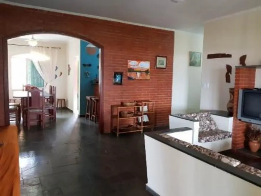Foto 8 de Casa com 5 quartos à venda, 320m2 em Mongagua - SP