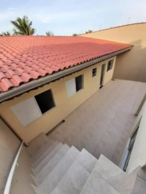 Casa com 3 quartos à venda, 150m2 em Itanhaem - SP - imagem 2 Foto 2 de Casa com 3 quartos à venda, 150m2 em Itanhaem - SP