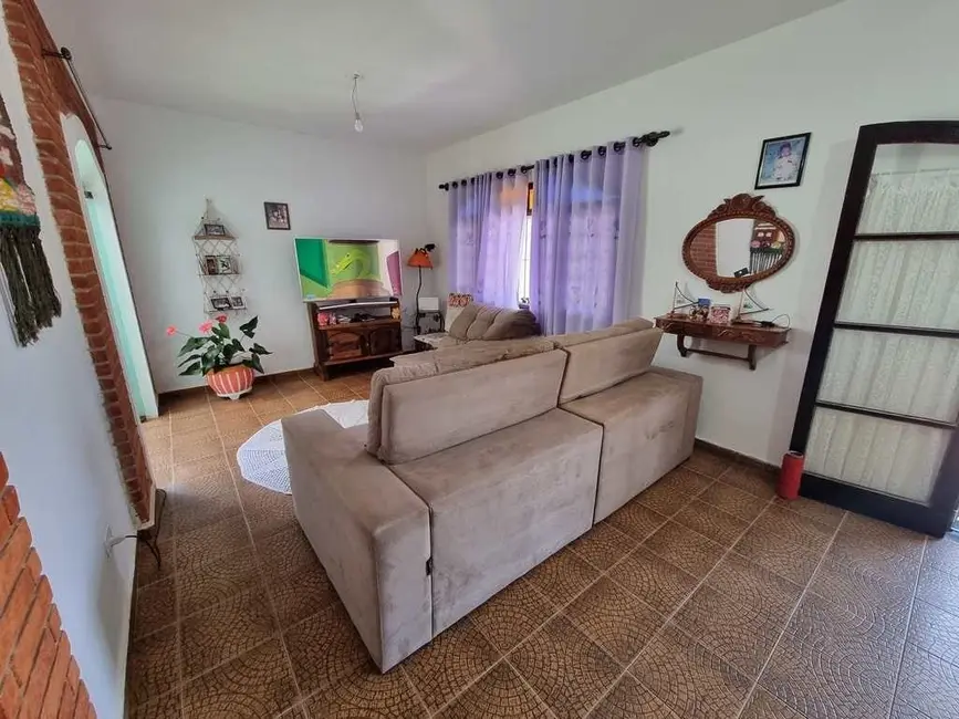 Casa com 3 quartos à venda, 170m2 em Peruibe - SP - imagem 3 Foto 3 de Casa com 3 quartos à venda, 170m2 em Peruibe - SP