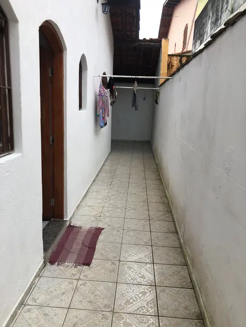 Foto 4 de Casa com 2 quartos à venda, 65m2 em Itanhaem - SP