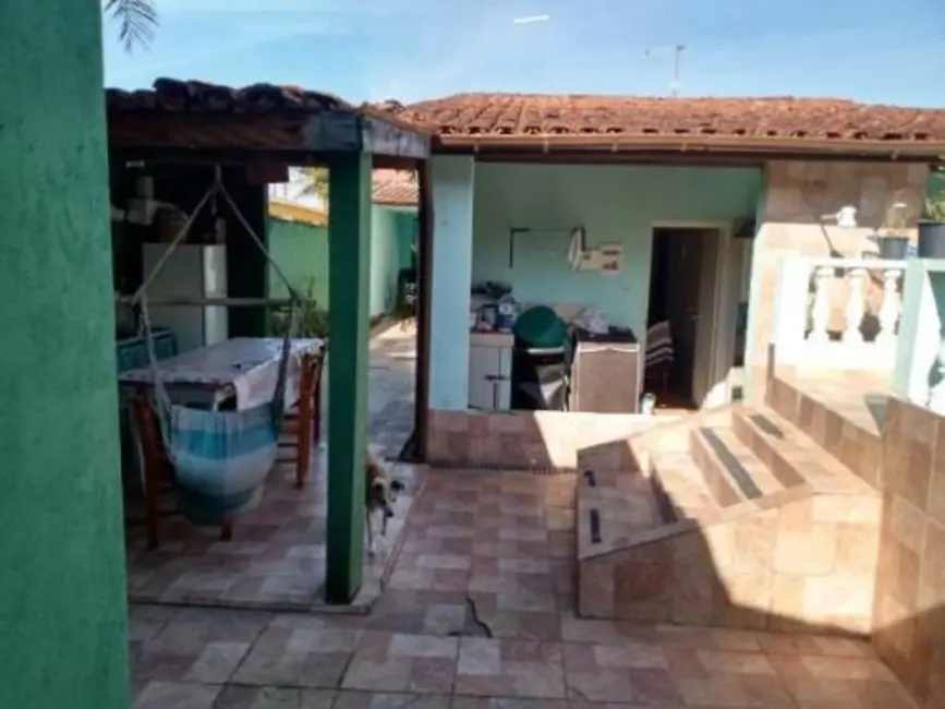 Casa com 3 quartos à venda, 165m2 em Itanhaem - SP - imagem 5 Foto 5 de Casa com 3 quartos à venda, 165m2 em Itanhaem - SP