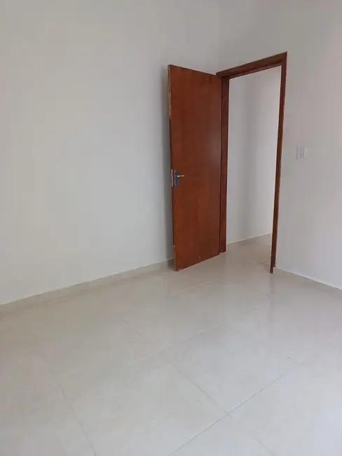 Foto 6 de Casa com 2 quartos à venda, 67m2 em Itanhaem - SP