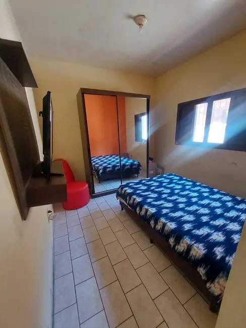 Foto 8 de Casa com 2 quartos à venda, 75m2 em Itanhaem - SP