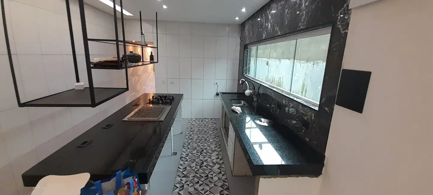 Foto 1 de Casa com 1 quarto à venda, 125m2 em Itanhaem - SP