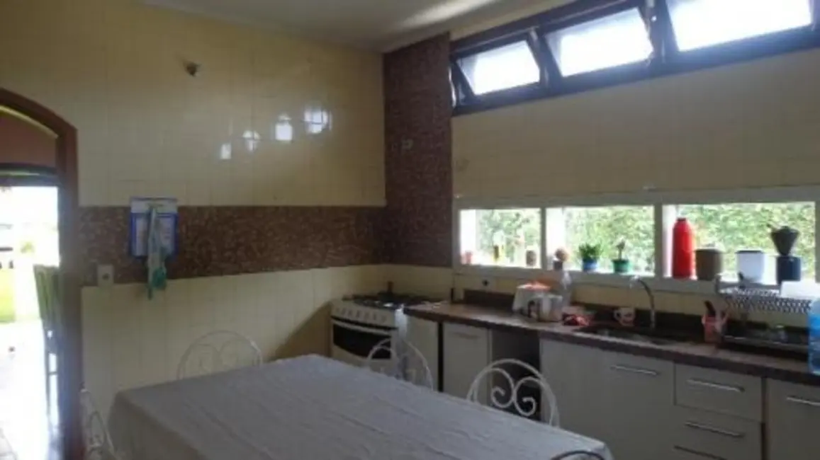 Sala Comercial com 7 quartos à venda, 530m2 em Itanhaem - SP - imagem 9 Foto 9 de Sala Comercial com 7 quartos à venda, 530m2 em Itanhaem - SP