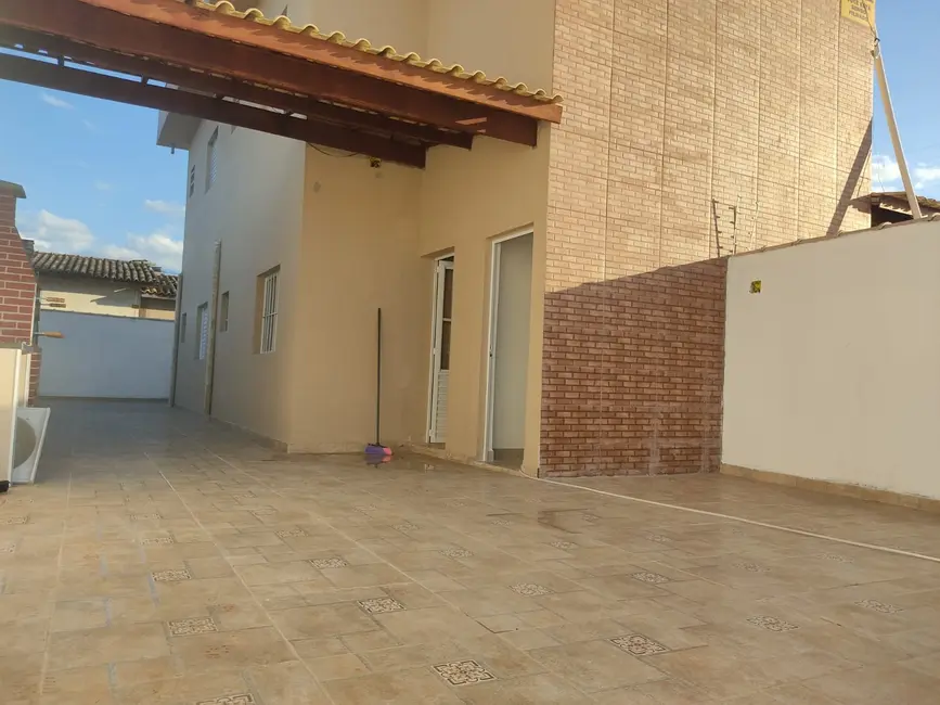 Foto 5 de Casa com 2 quartos à venda, 60m2 em Itanhaem - SP