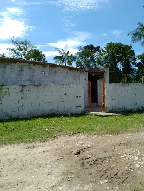 Foto 1 de Casa com 1 quarto à venda, 50m2 em Itanhaem - SP