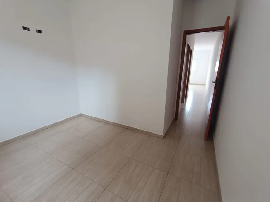Foto 7 de Casa com 2 quartos à venda, 130m2 em Itanhaem - SP