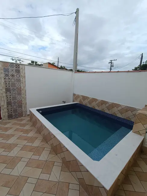 Foto 9 de Casa com 2 quartos à venda, 130m2 em Itanhaem - SP