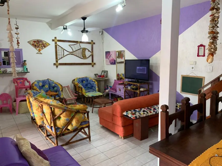 Foto 9 de Casa com 3 quartos à venda, 150m2 em Itanhaem - SP