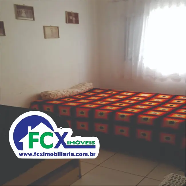 Foto 3 de Casa com 2 quartos à venda, 67m2 em Itanhaem - SP