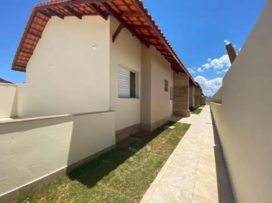Foto 8 de Casa com 2 quartos à venda, 50m2 em Itanhaem - SP