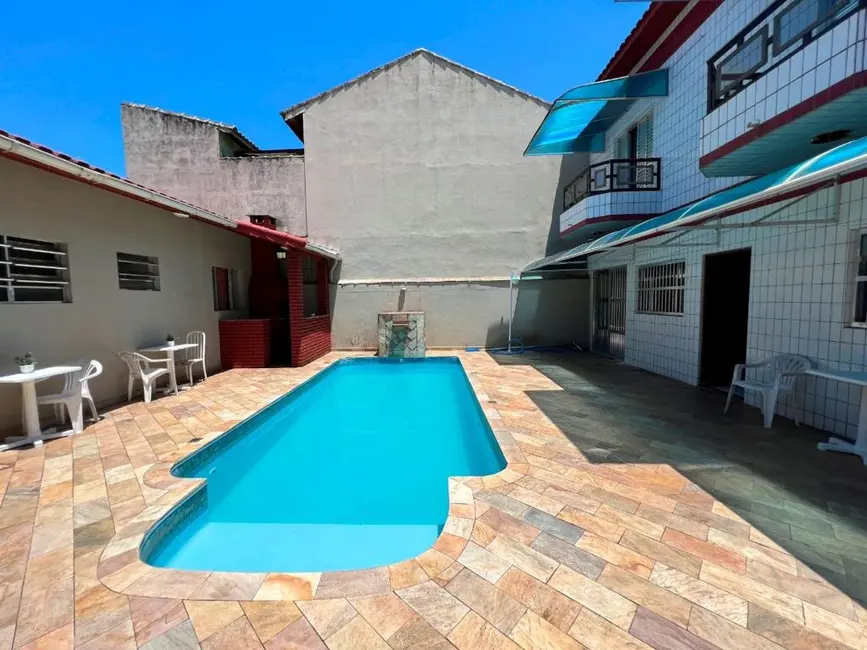 Foto 2 de Casa com 4 quartos à venda, 270m2 em Mongagua - SP