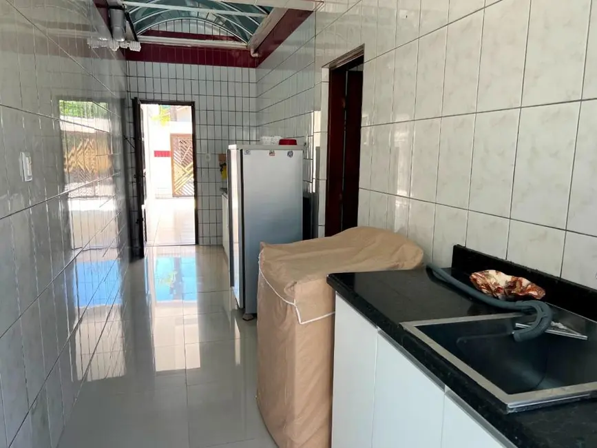 Foto 8 de Casa com 4 quartos à venda, 270m2 em Mongagua - SP