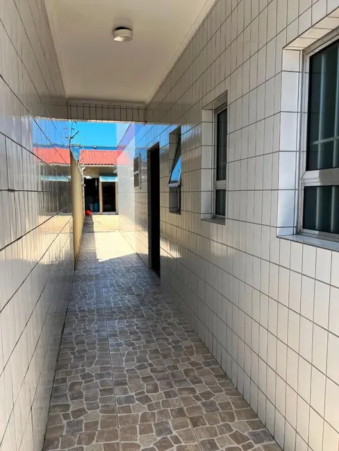 Foto 6 de Casa com 4 quartos à venda, 270m2 em Mongagua - SP