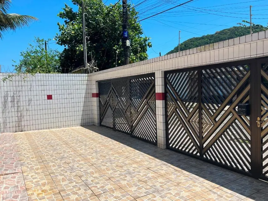 Foto 5 de Casa com 4 quartos à venda, 270m2 em Mongagua - SP